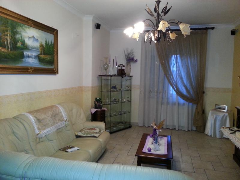 VILLA BIFAMILIARE in vendita a Calvizzano