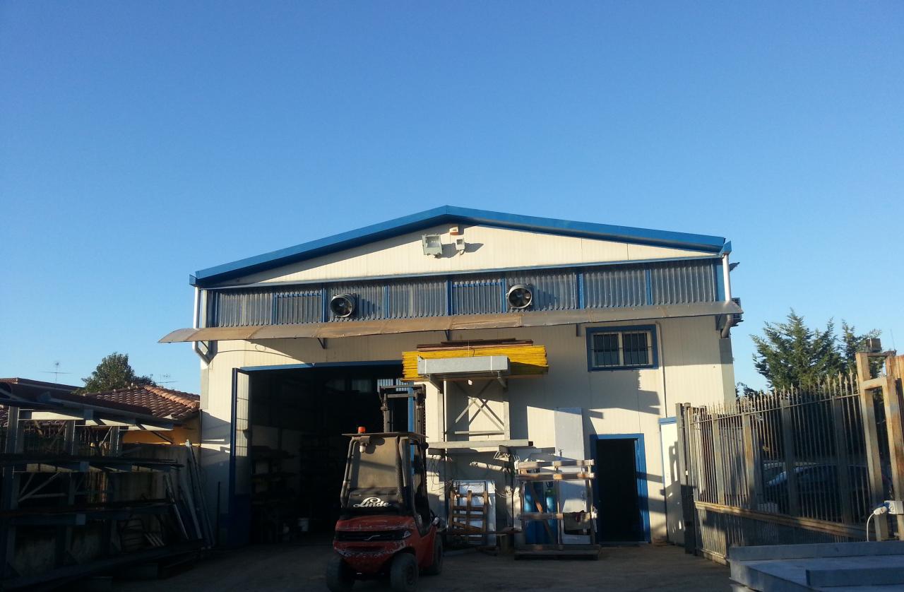 CAPANNONE INDUSTRIALE in vendita a Giugliano in Campania