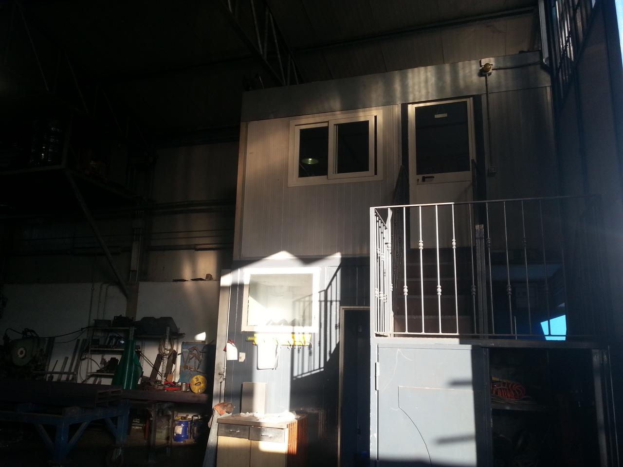 CAPANNONE INDUSTRIALE in vendita a Giugliano in Campania