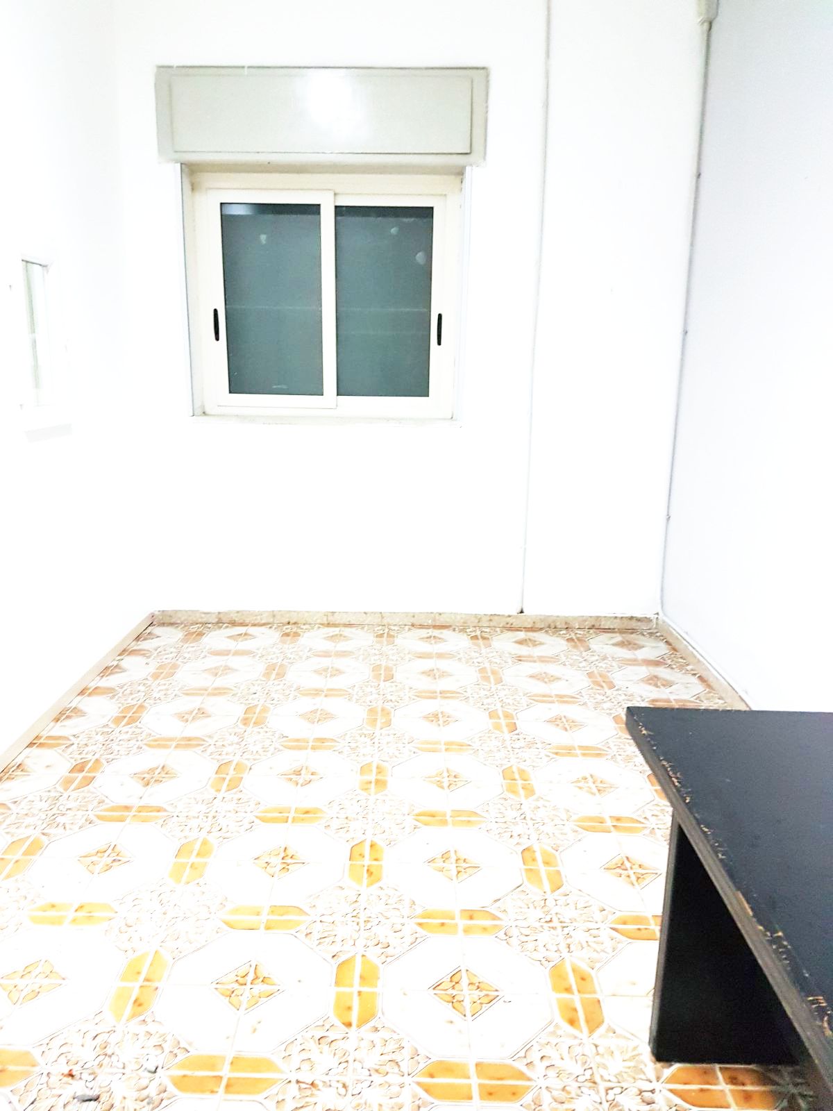 NEGOZIO in vendita a Giugliano in Campania