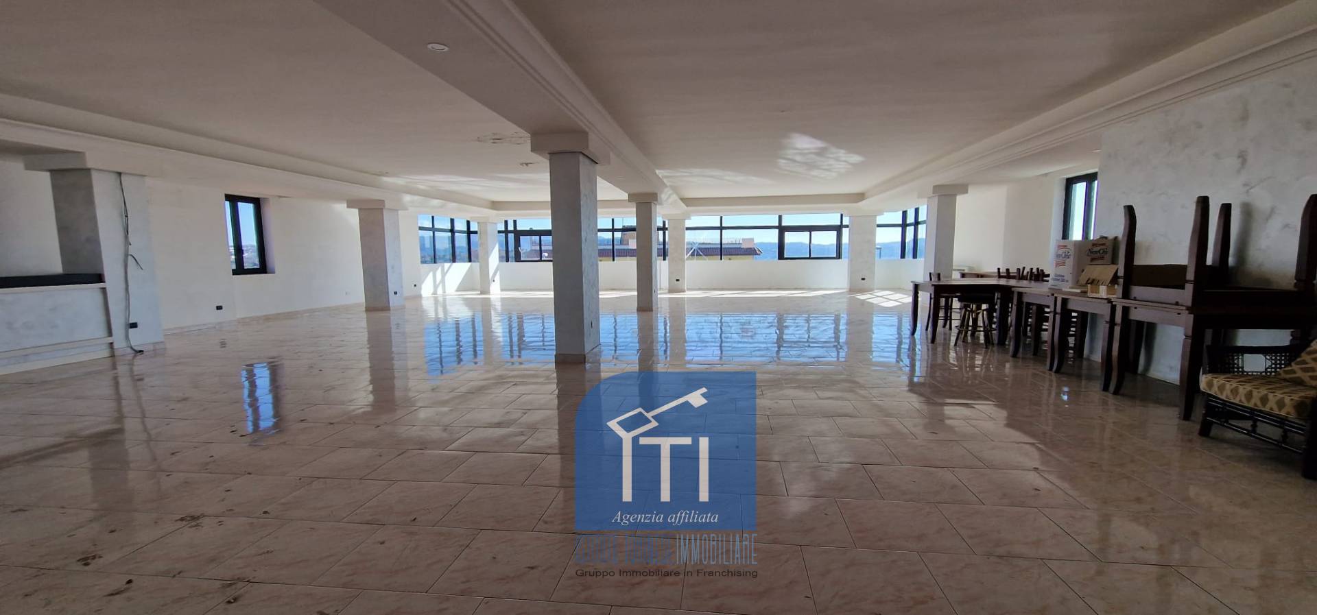 NEGOZIO in affitto a Giugliano in Campania, Licola