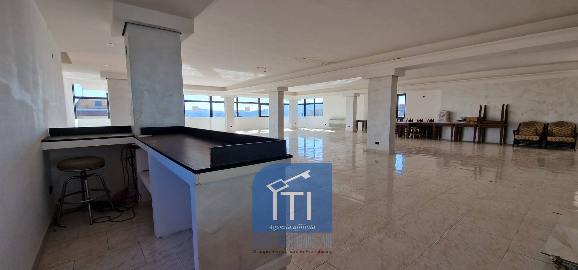 NEGOZIO in affitto a Giugliano in Campania, Licola