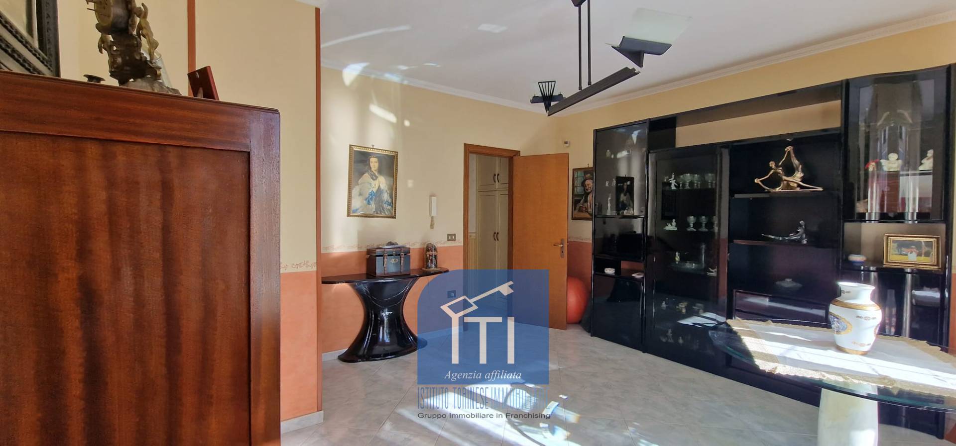 VILLINO A SCHIERA in vendita a Giugliano in Campania