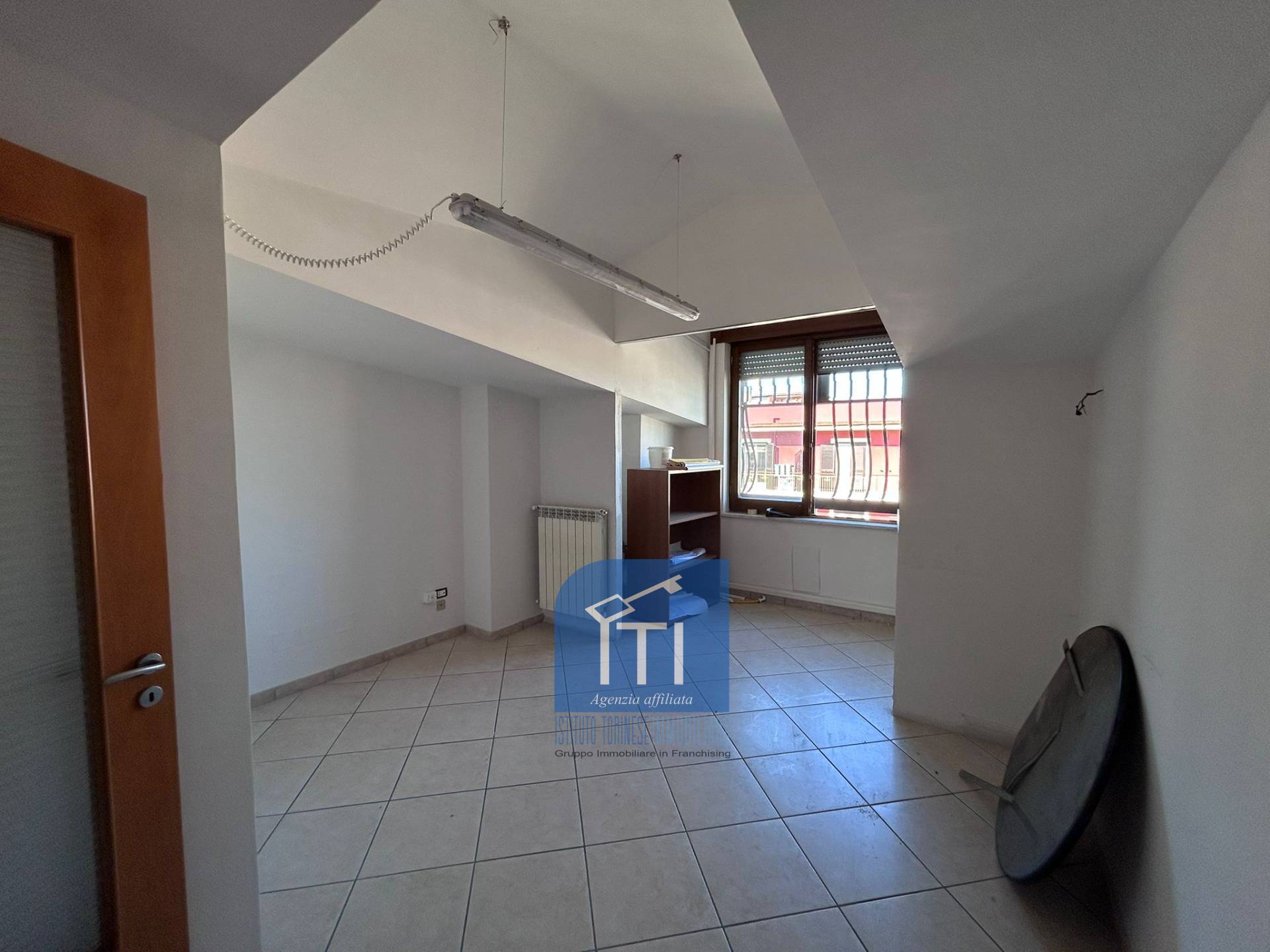 UFFICIO in affitto a Qualiano