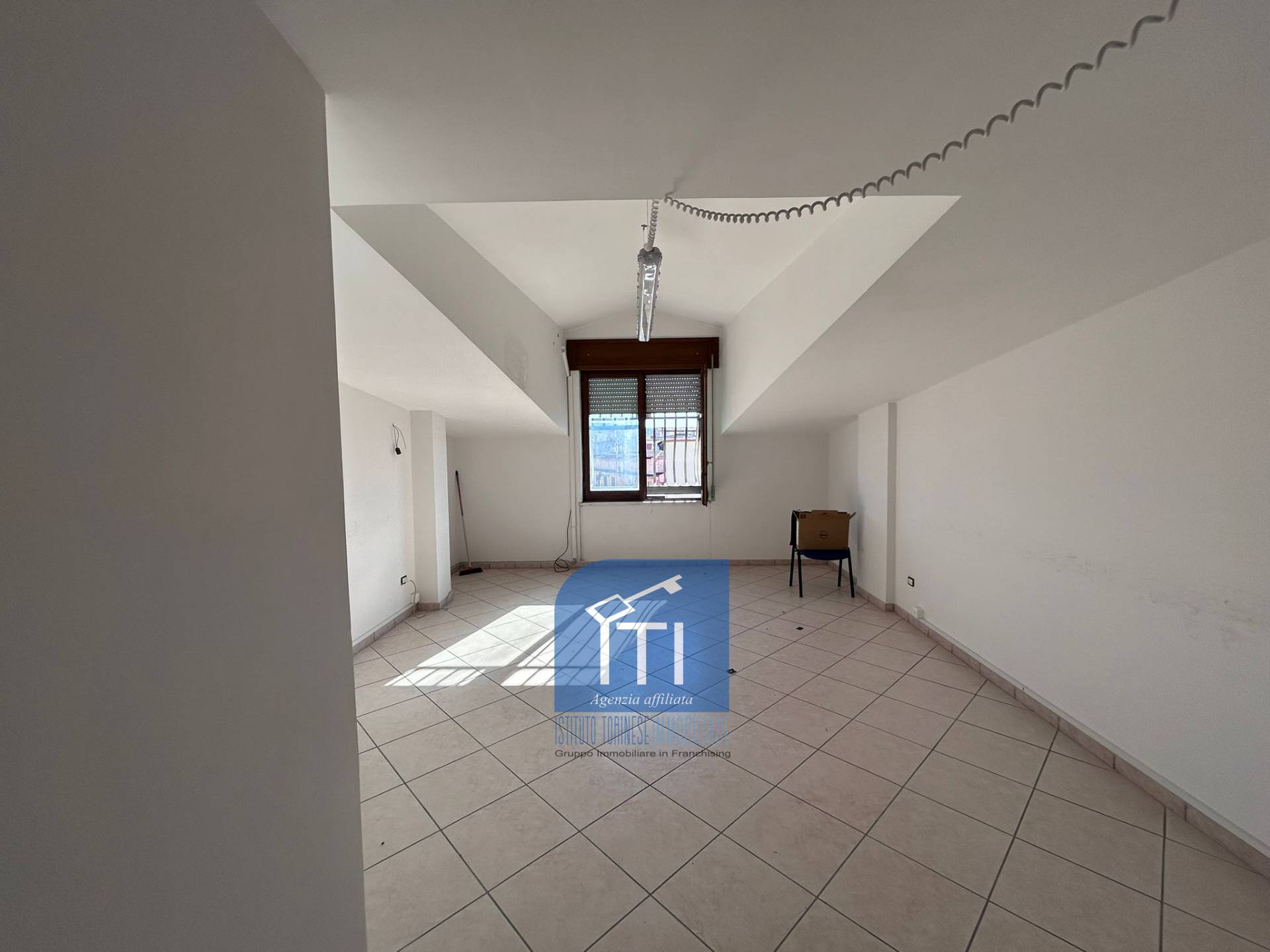 UFFICIO in affitto a Qualiano