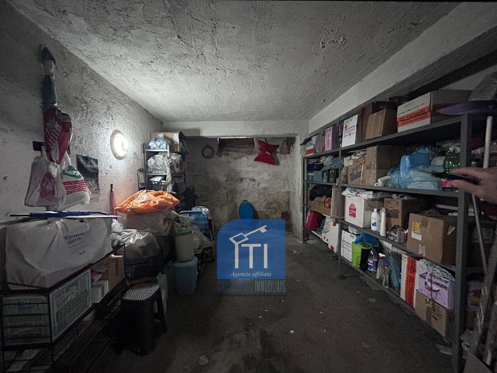 Box o garage in vendita a Marano di Napoli