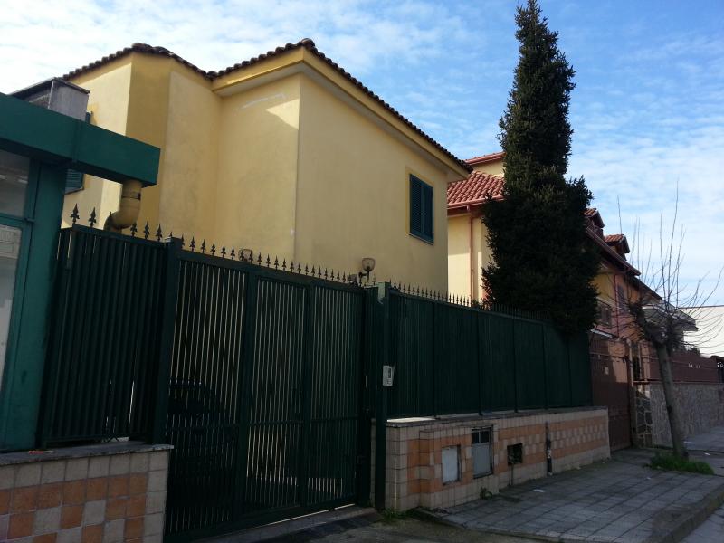 VILLA BIFAMILIARE in vendita a Calvizzano