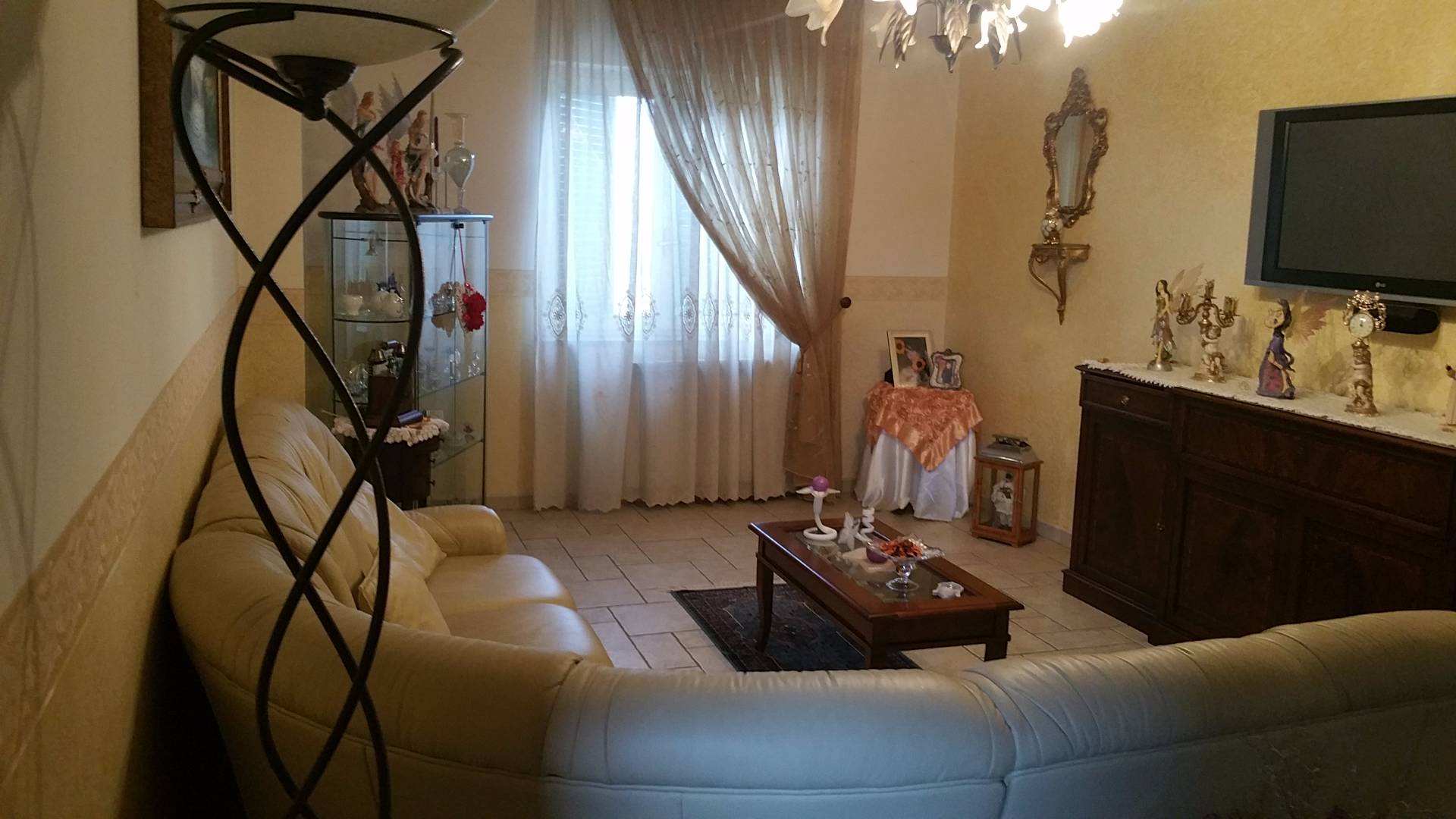 VILLA BIFAMILIARE in vendita a Calvizzano