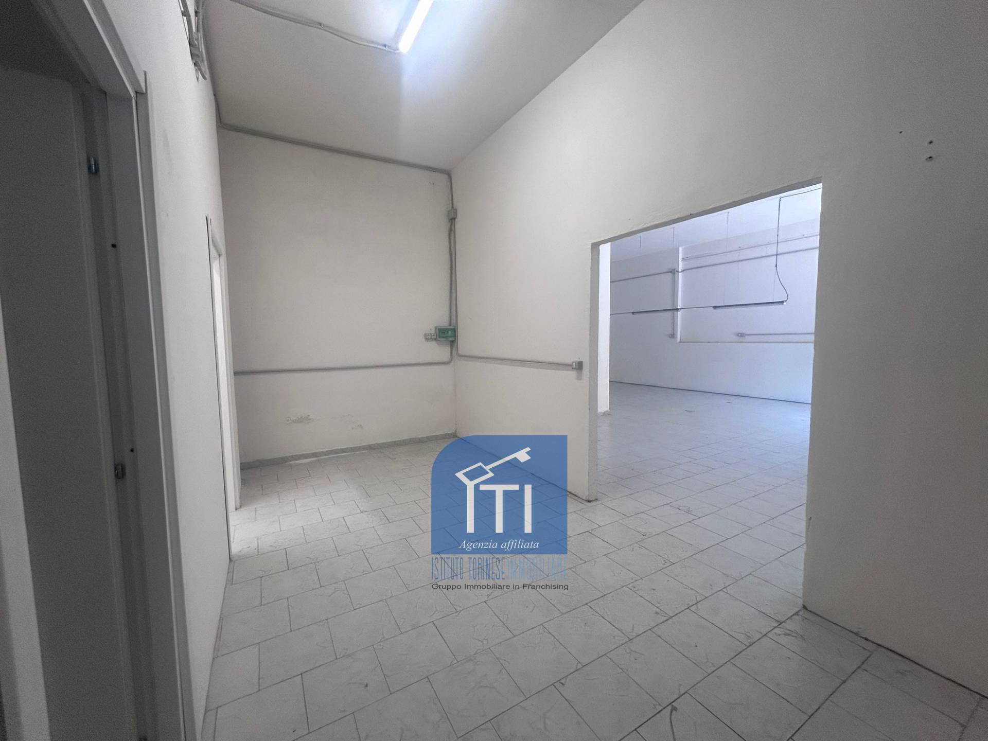 CAPANNONE INDUSTRIALE in affitto a Qualiano