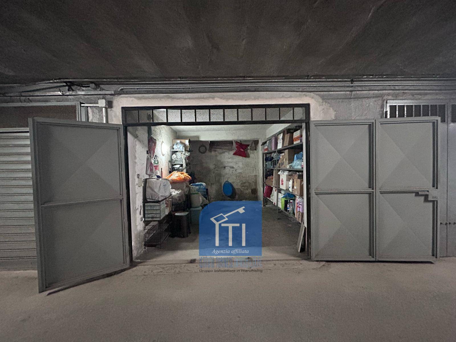 Box o garage in vendita a Marano di Napoli