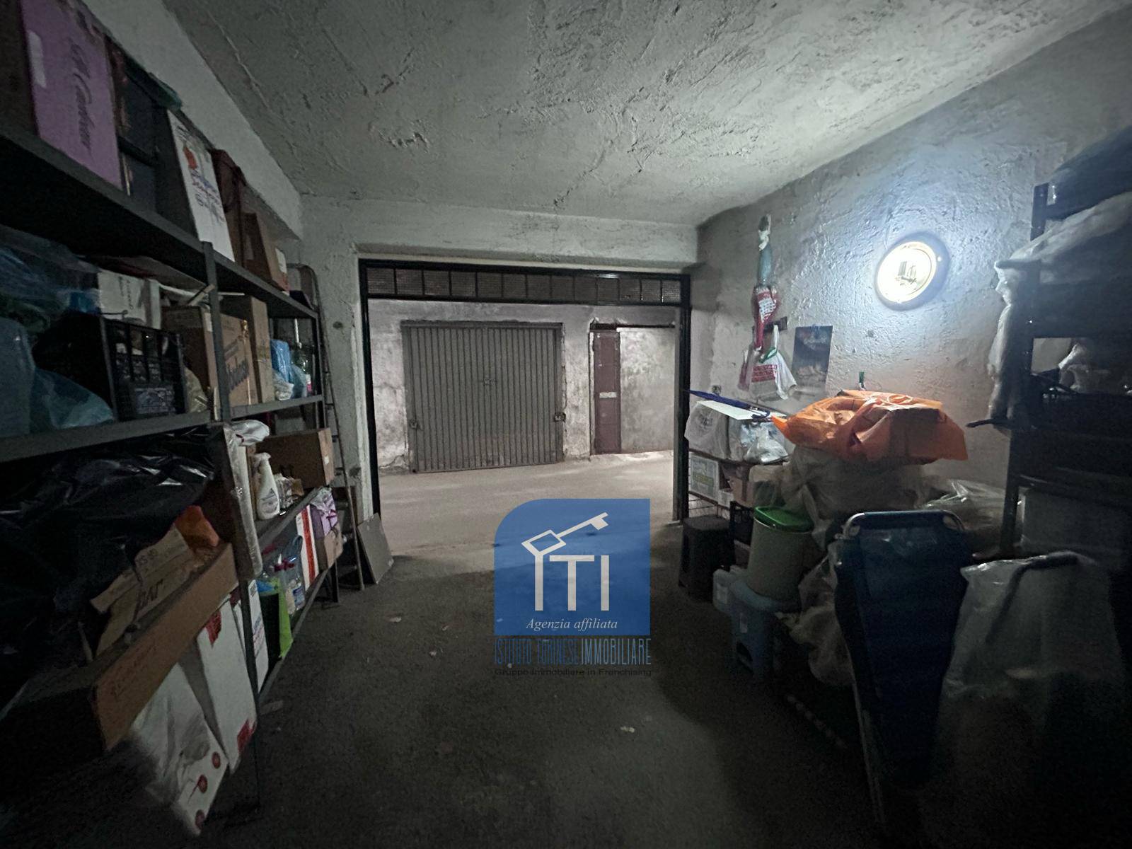 Box o garage in vendita a Marano di Napoli