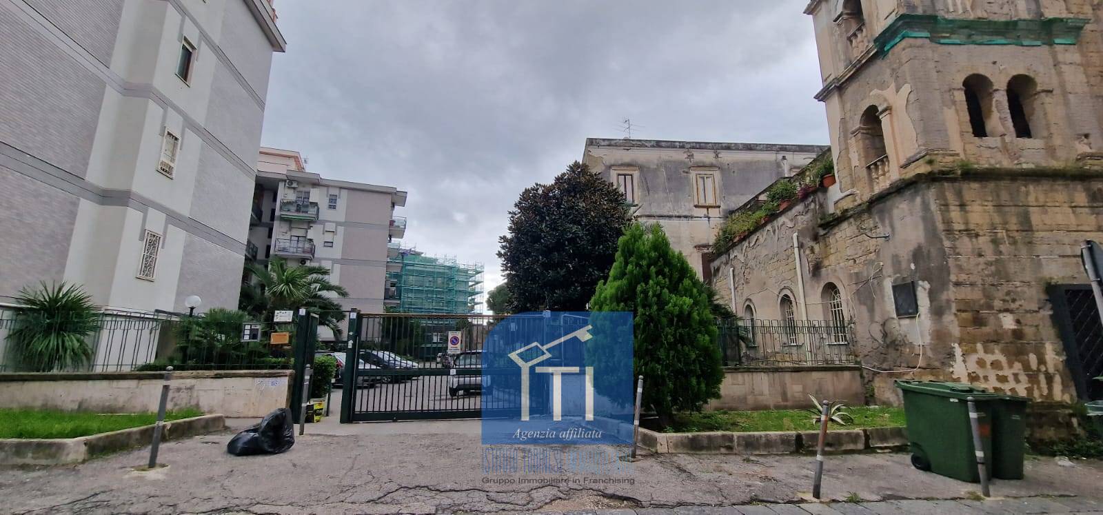 TRILOCALE in affitto a Portici