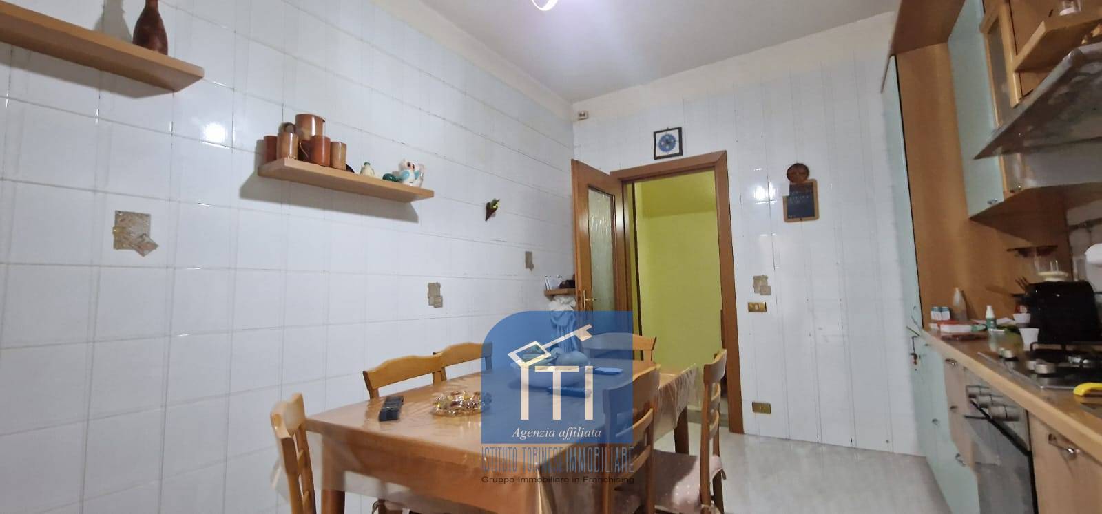 TRILOCALE in affitto a Portici