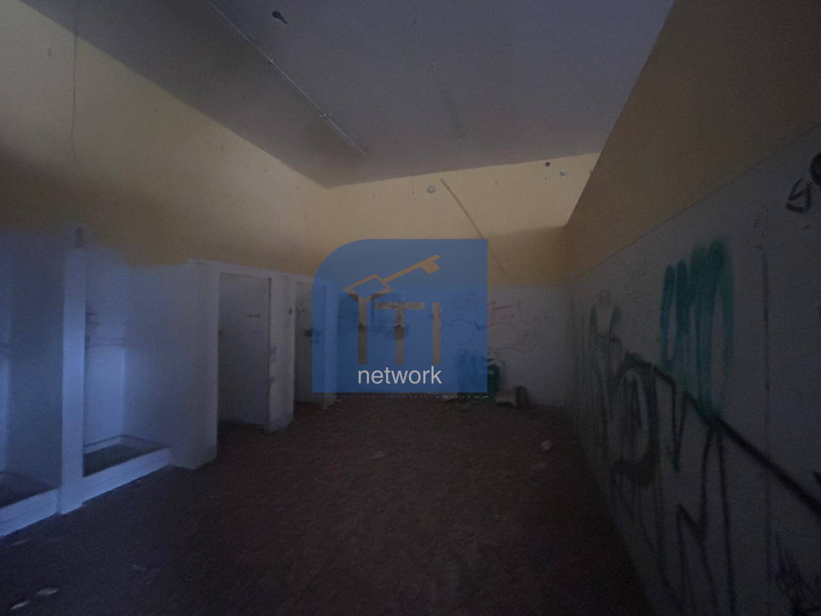 NEGOZIO in affitto a Qualiano