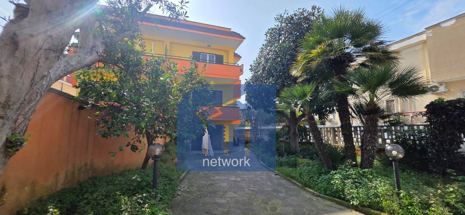 VILLA BIFAMILIARE in vendita a Giugliano in Campania, Lago Patria