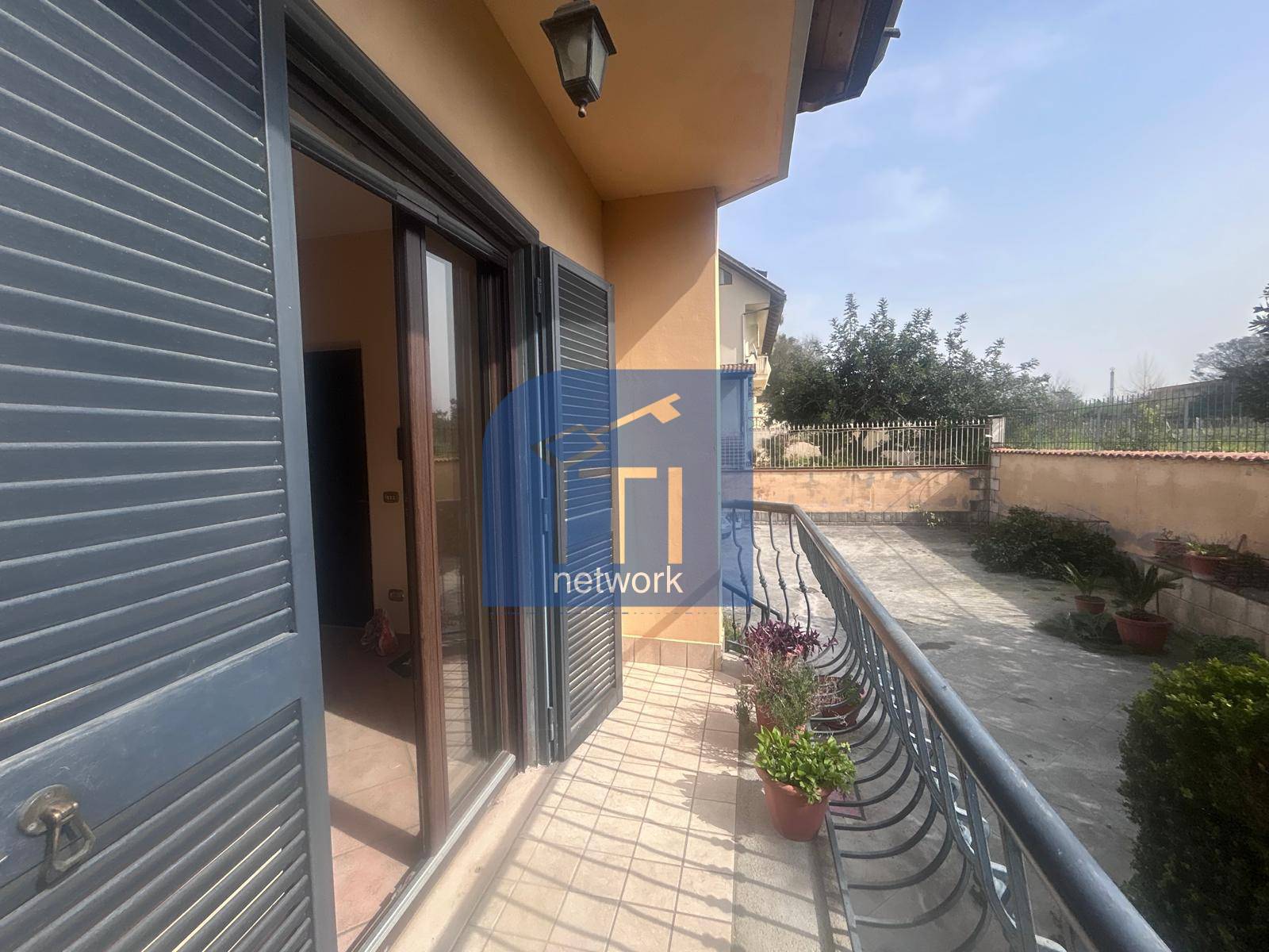 VILLA BIFAMILIARE in affitto a Giugliano in Campania, Varcaturo