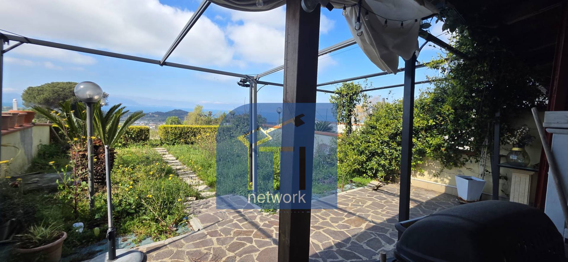 TRILOCALE in vendita a Pozzuoli, MONTE RUSCELLO