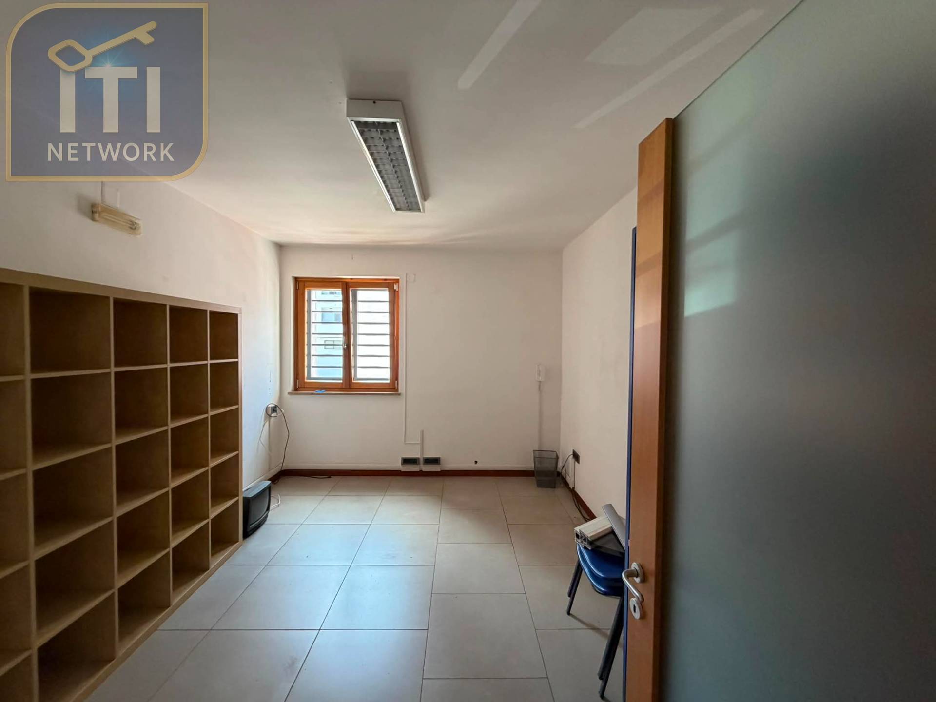 UFFICIO in affitto a Giugliano in Campania
