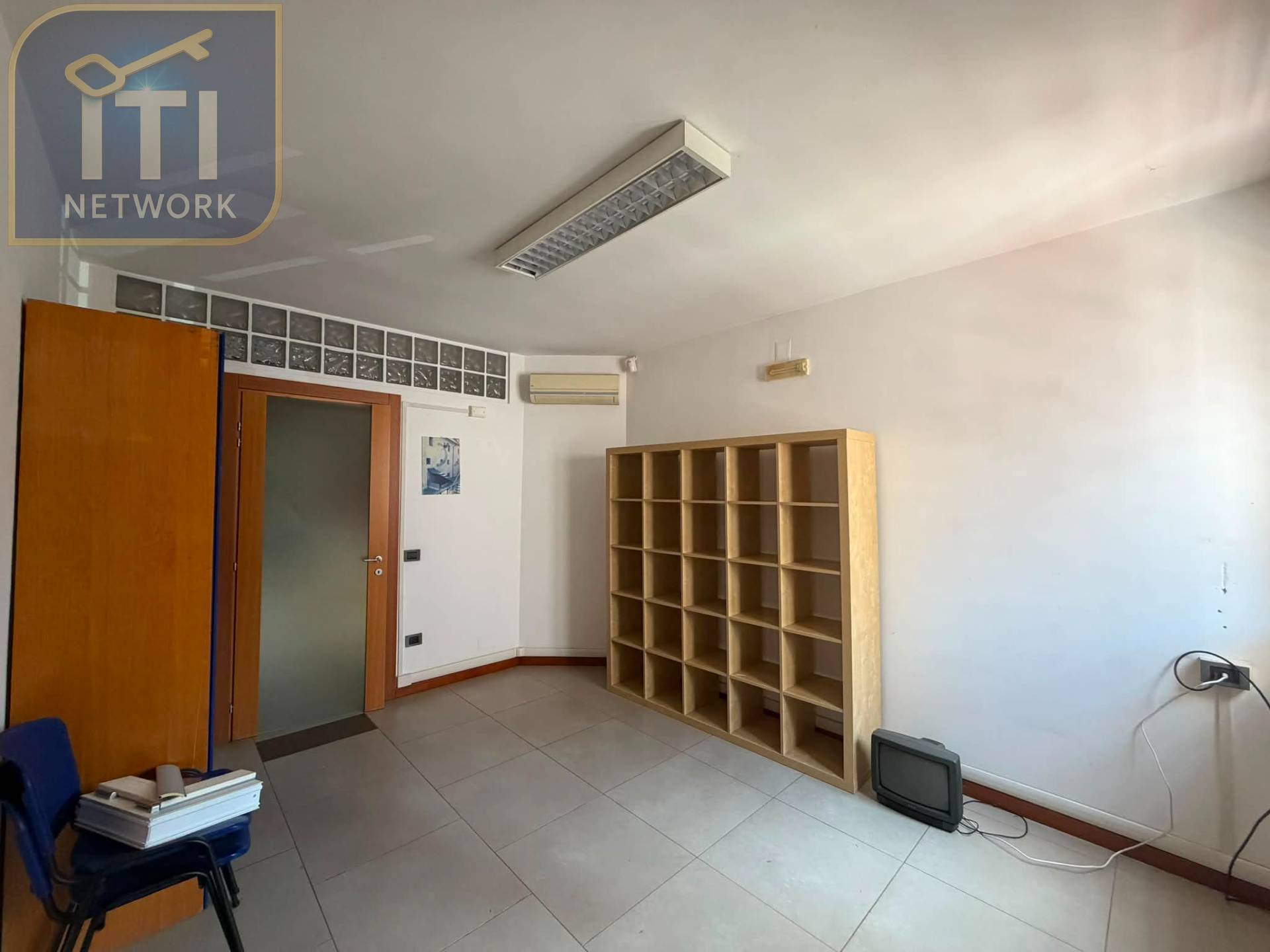 UFFICIO in affitto a Giugliano in Campania