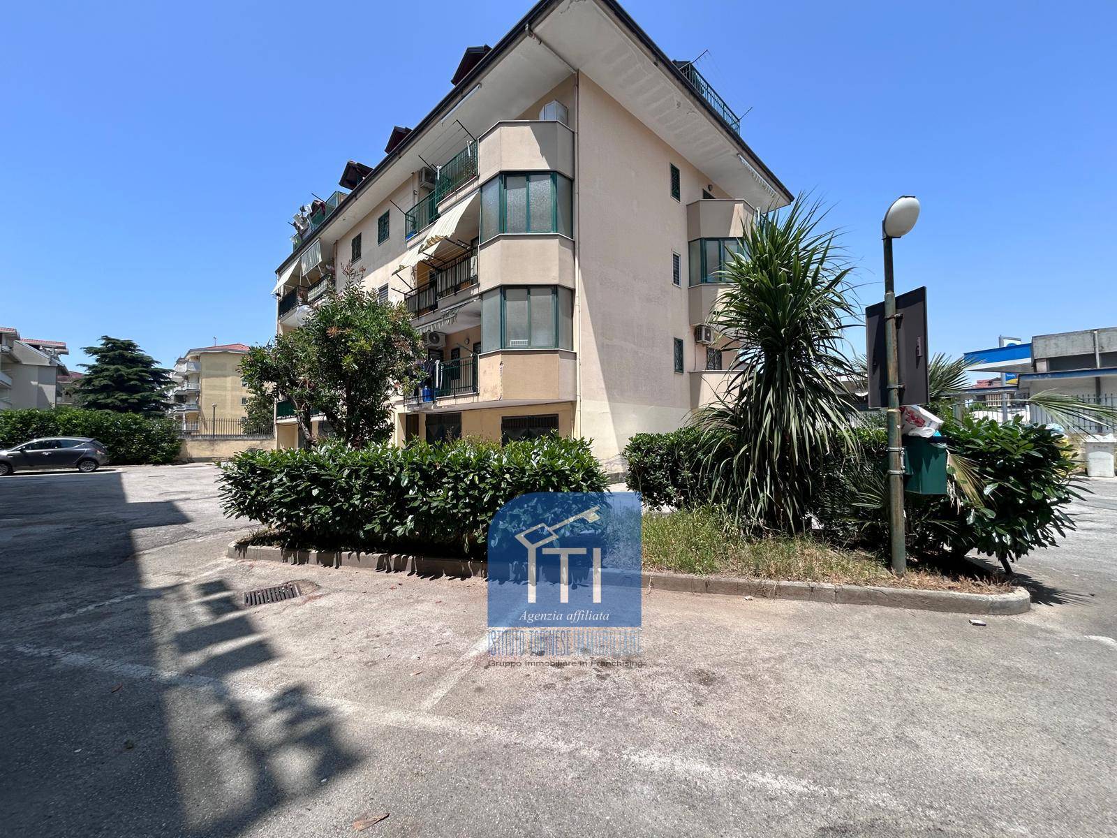 TRILOCALE in vendita a Giugliano in Campania