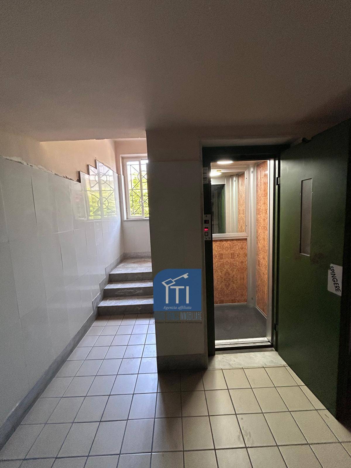 TRILOCALE in vendita a Giugliano in Campania