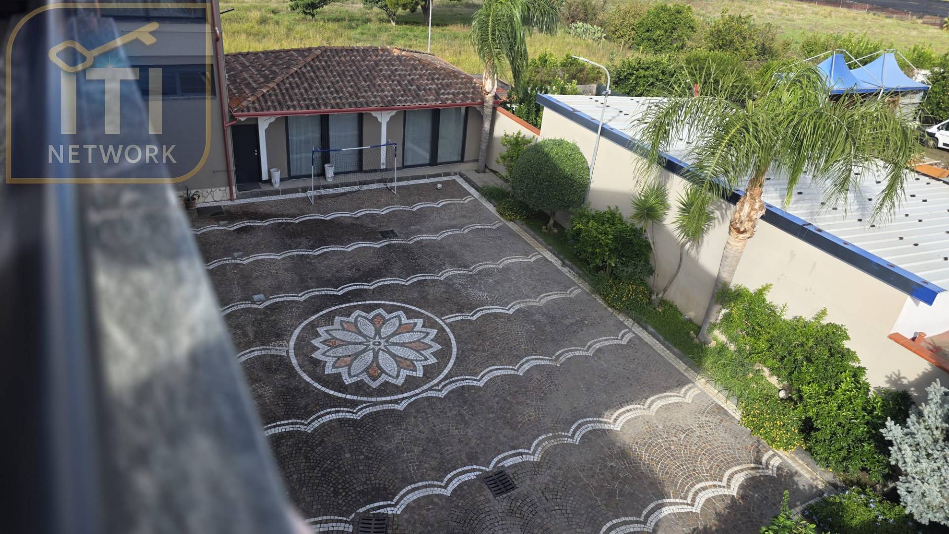 TRILOCALE in affitto a Giugliano in Campania