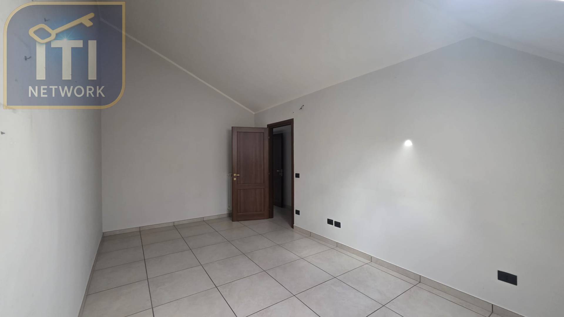 TRILOCALE in affitto a Giugliano in Campania