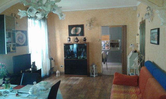 INTERO STABILE in vendita a Livorno Ferraris