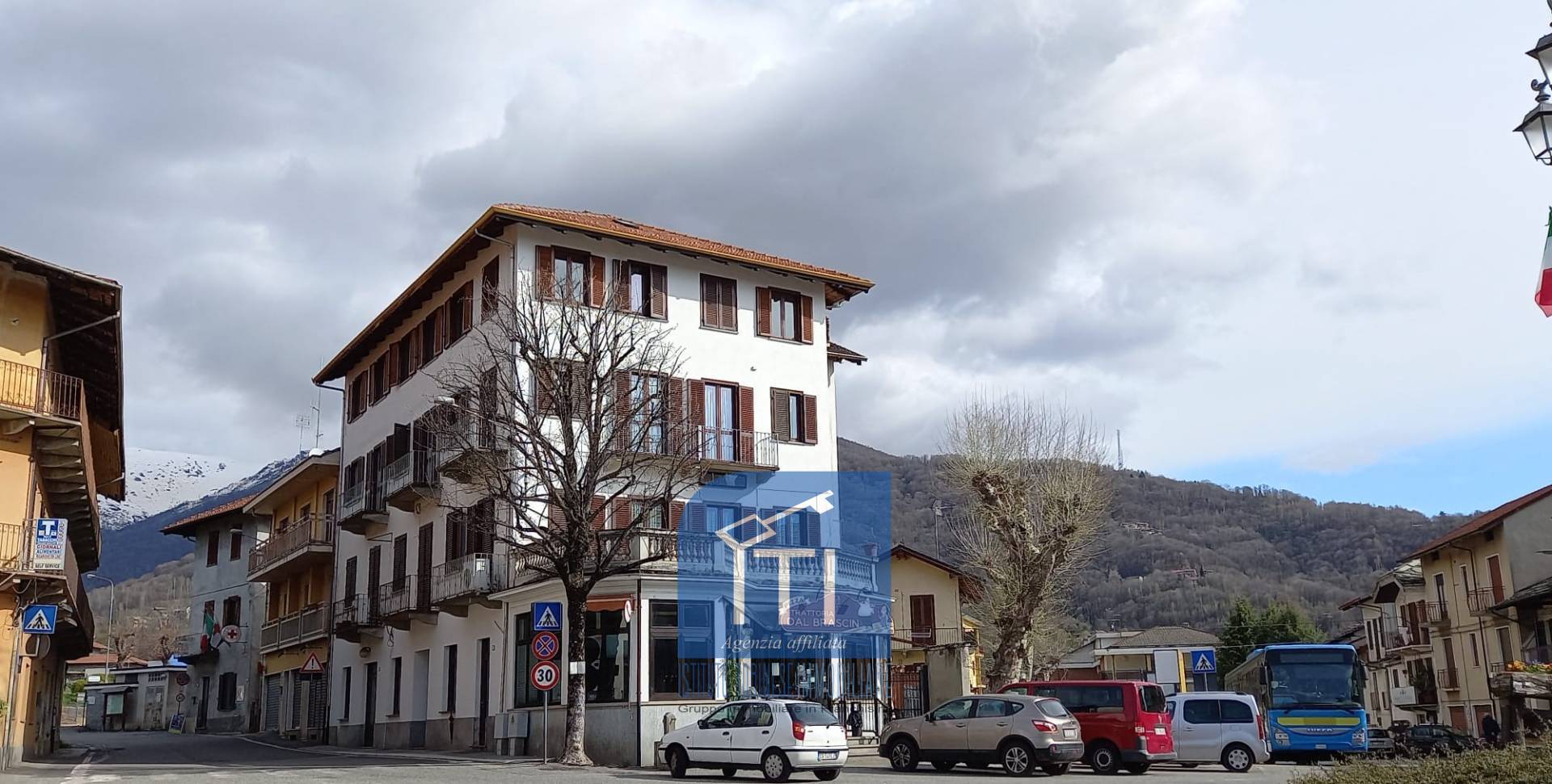 LICENZA/ATTIVITA COMM.LE in vendita a Corio