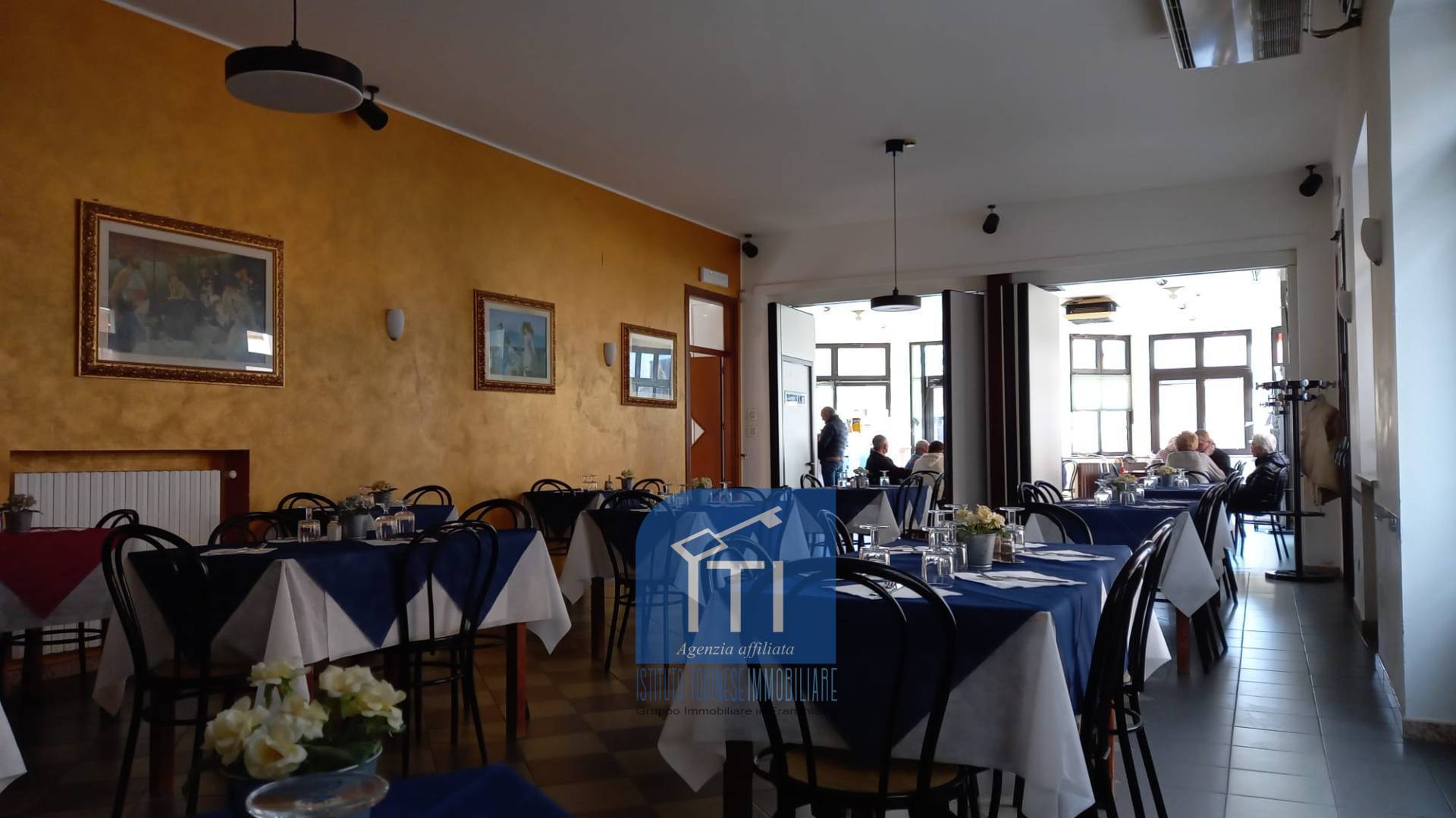 LICENZA/ATTIVITA COMM.LE in vendita a Corio