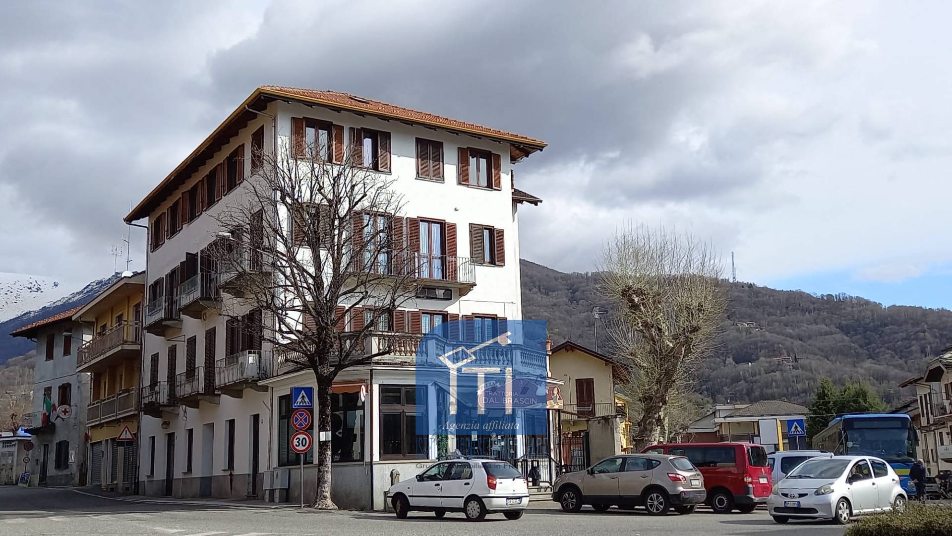 LICENZA/ATTIVITA COMM.LE in vendita a Corio