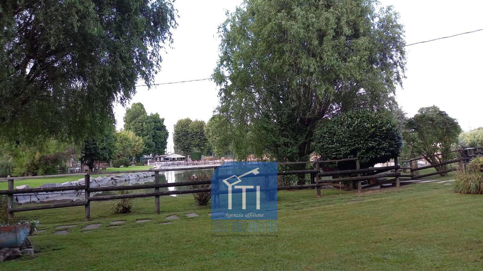 LICENZA/ATTIVITA COMM.LE in vendita a Volpiano