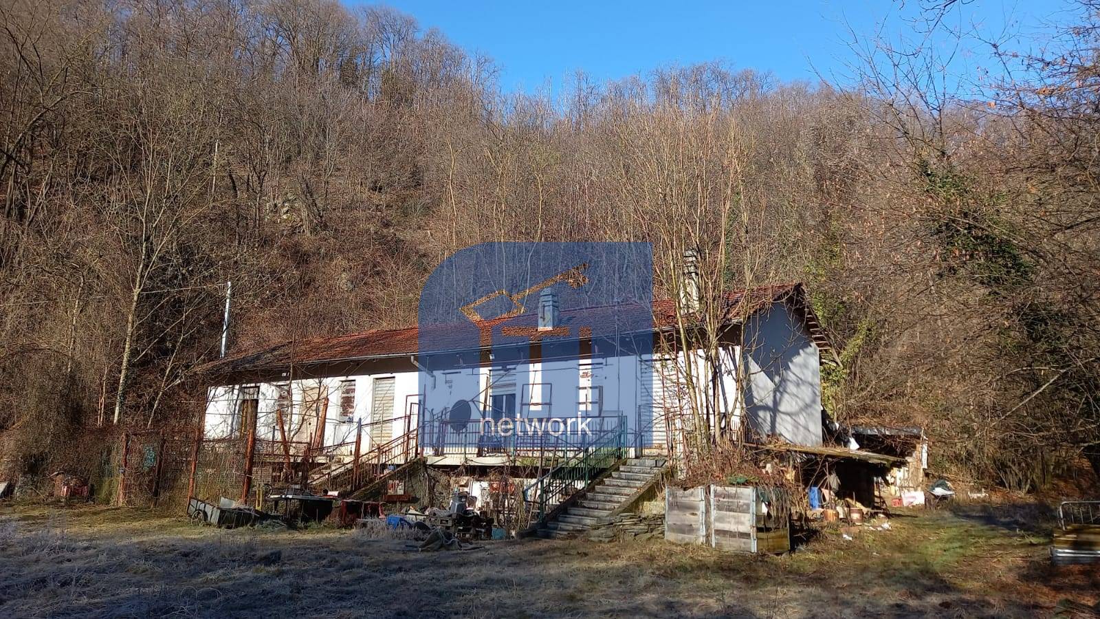 CASA INDIPENDENTE in vendita a Cuorgn