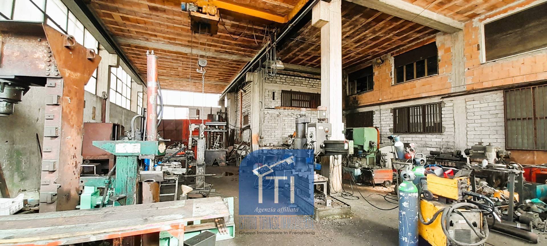 FABBRICATO INDUSTRIALE in vendita a Cassino