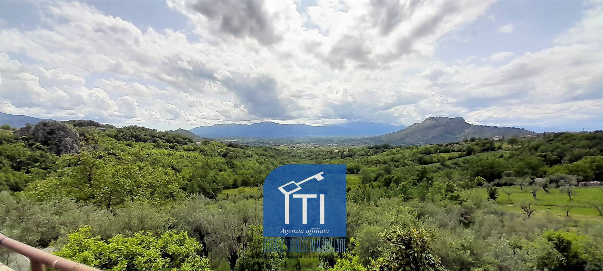 AGRICOLO in vendita a Cervaro