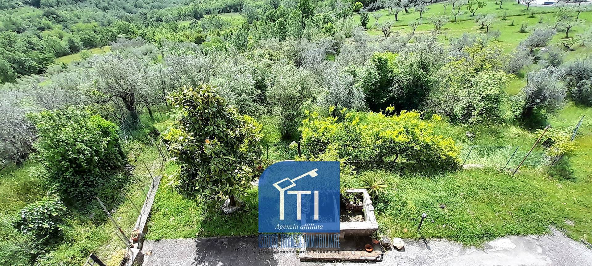 AGRICOLO in vendita a Cervaro