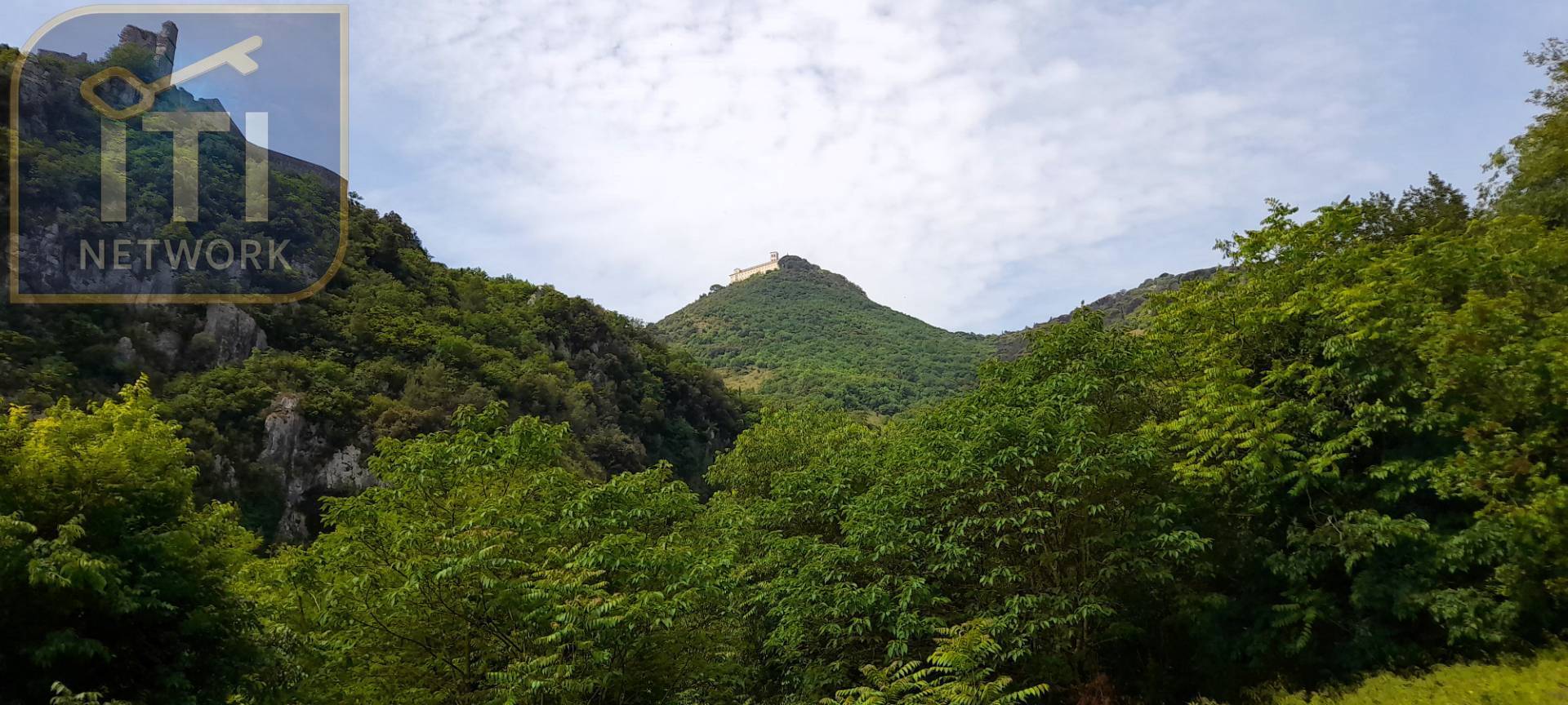 VILLA BIFAMILIARE in vendita a Cassino