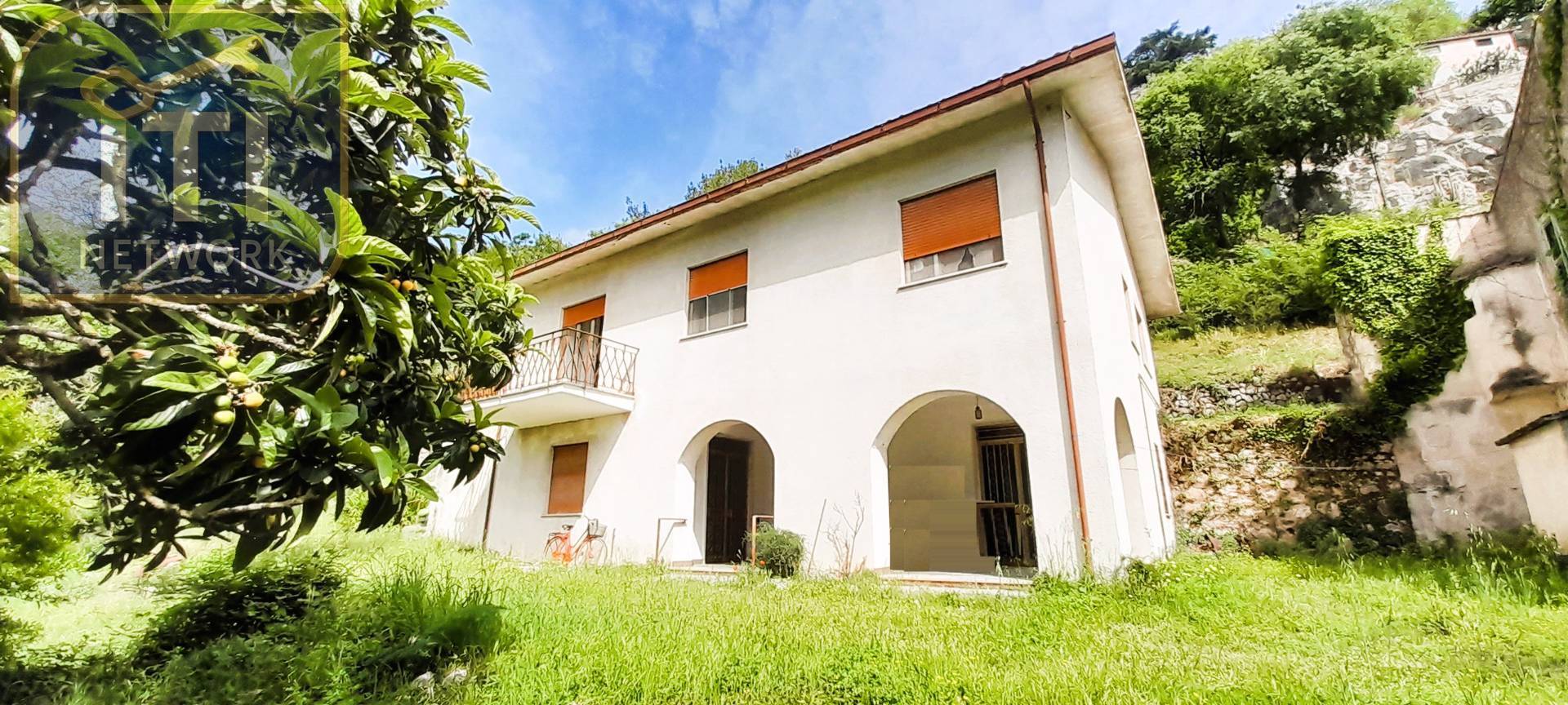 VILLA BIFAMILIARE in vendita a Cassino