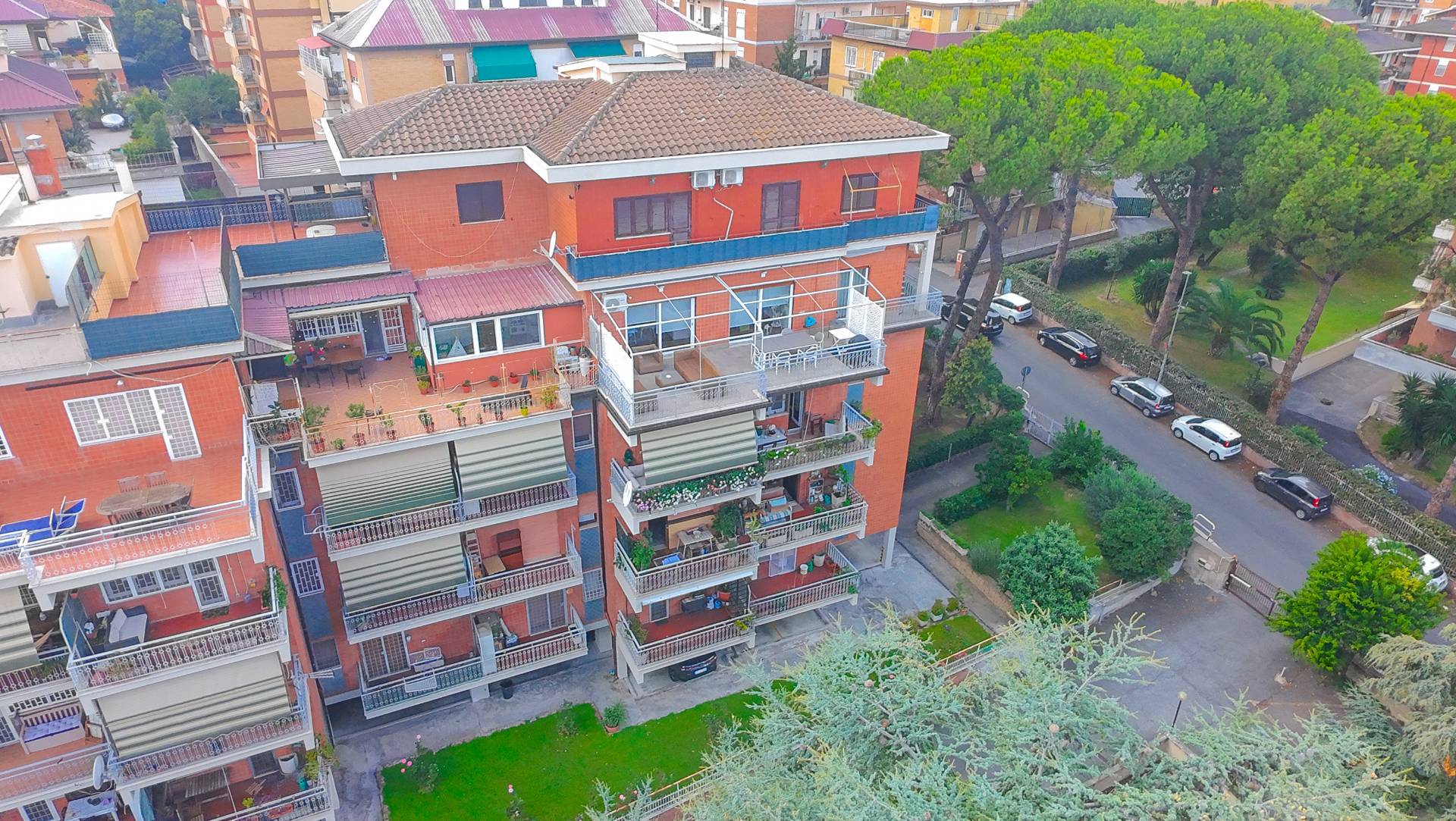TRILOCALE in vendita a Roma, Colli Portuensi