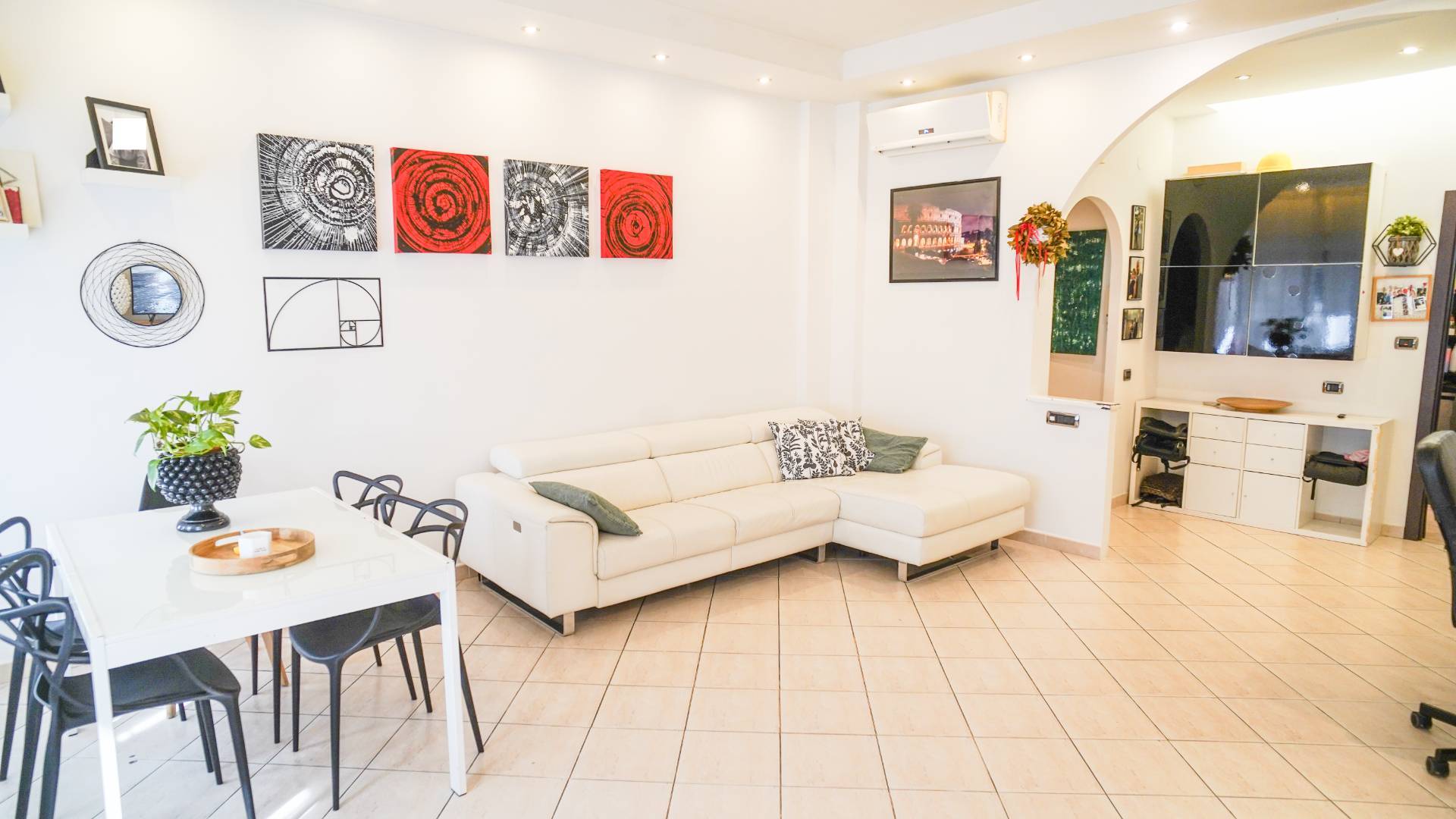 TRILOCALE in vendita a Roma, Ostia