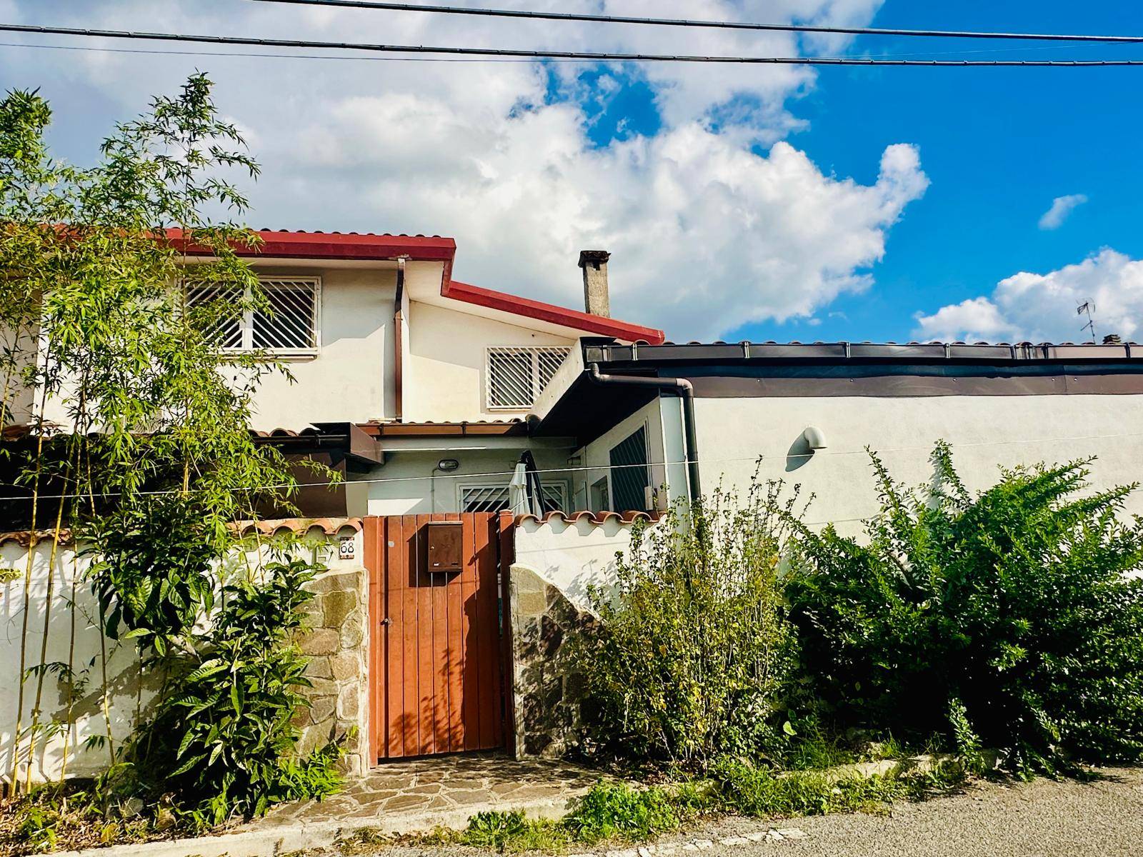 SEMINDIPENDENTE in affitto a Roma, Axa/Casalpalocco/Vitinia