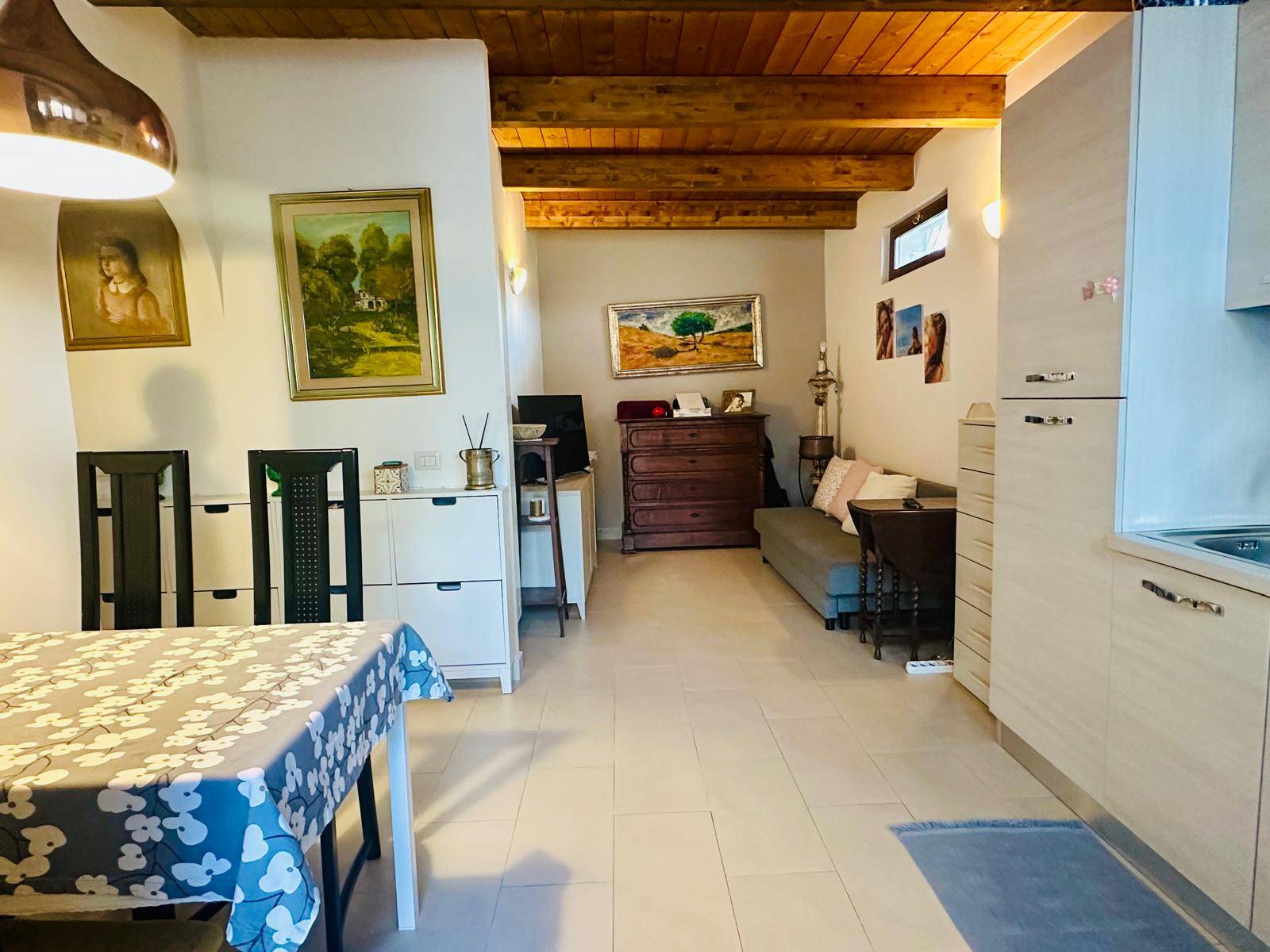 SEMINDIPENDENTE in affitto a Roma, Axa/Casalpalocco/Vitinia