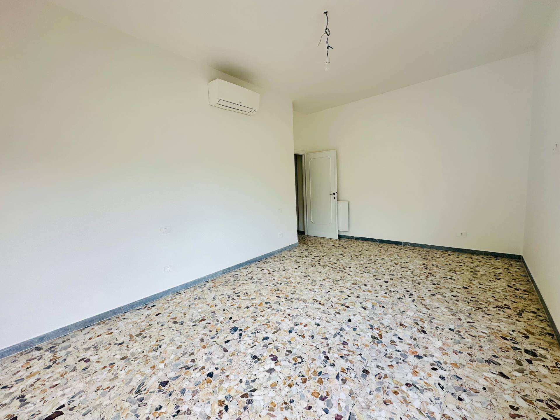 TRILOCALE in affitto a Roma, Ostia