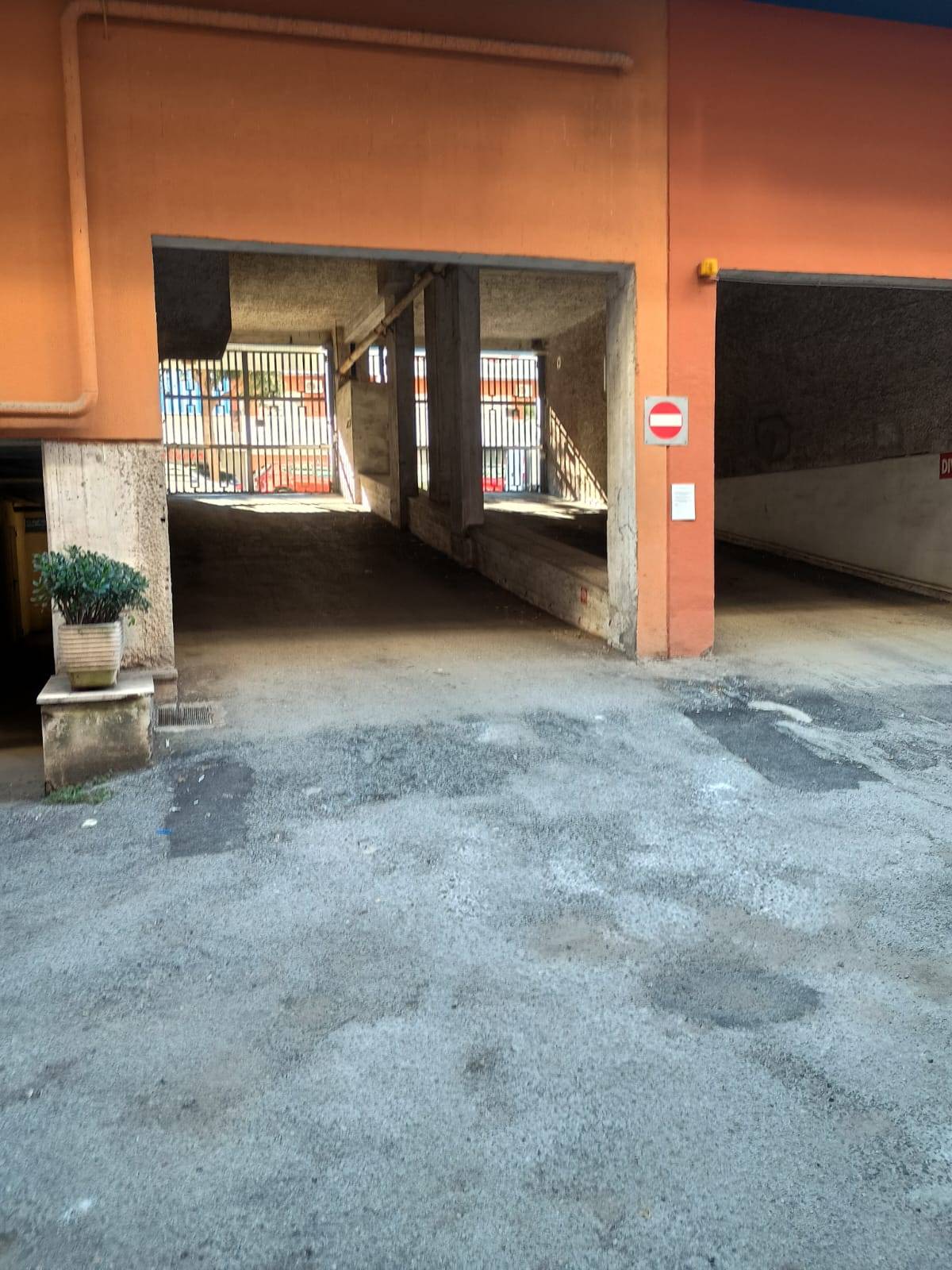 Box o garage in vendita a Roma, Ostia
