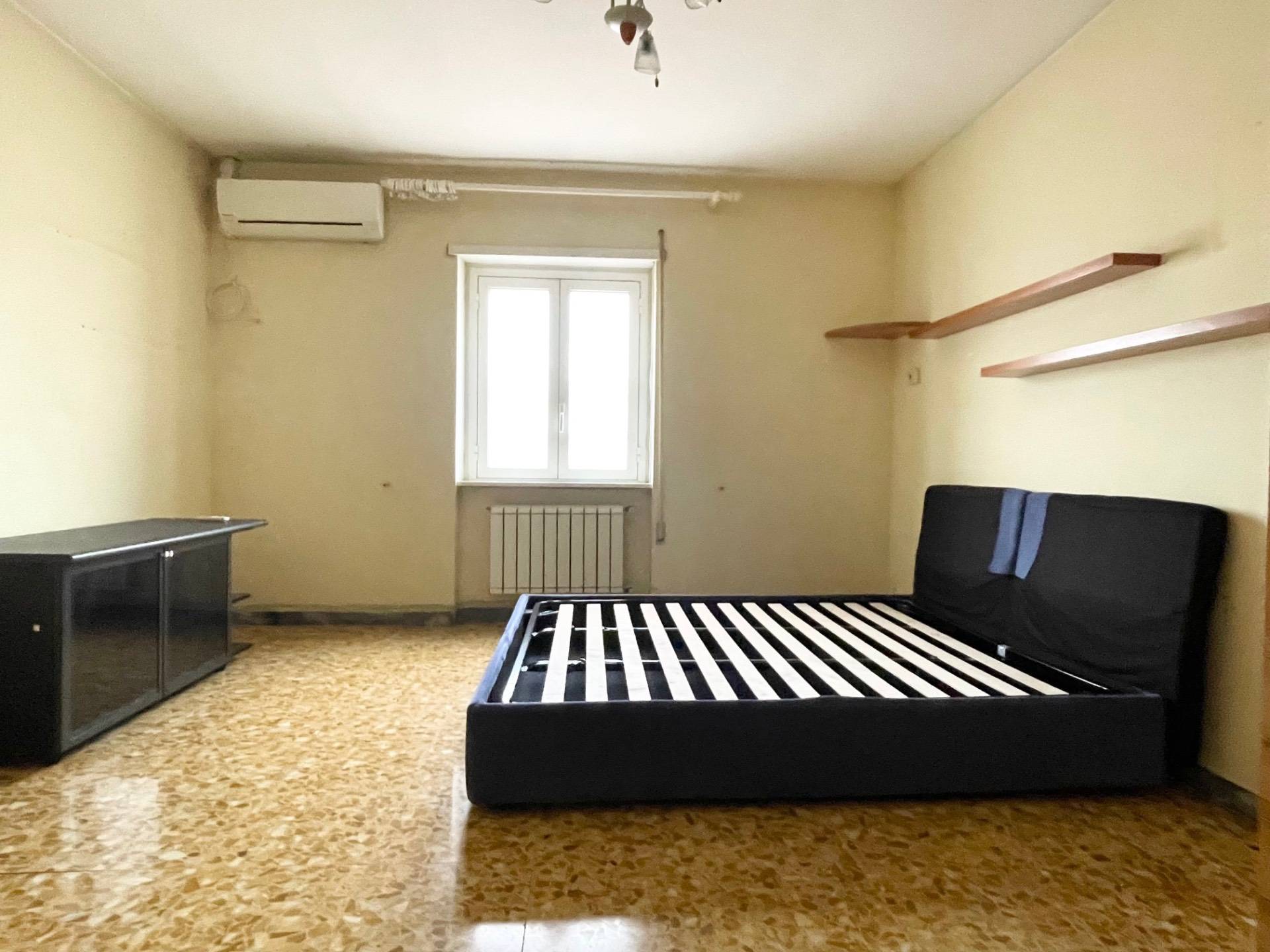 BILOCALE in vendita a Roma, Acilia/Dragona