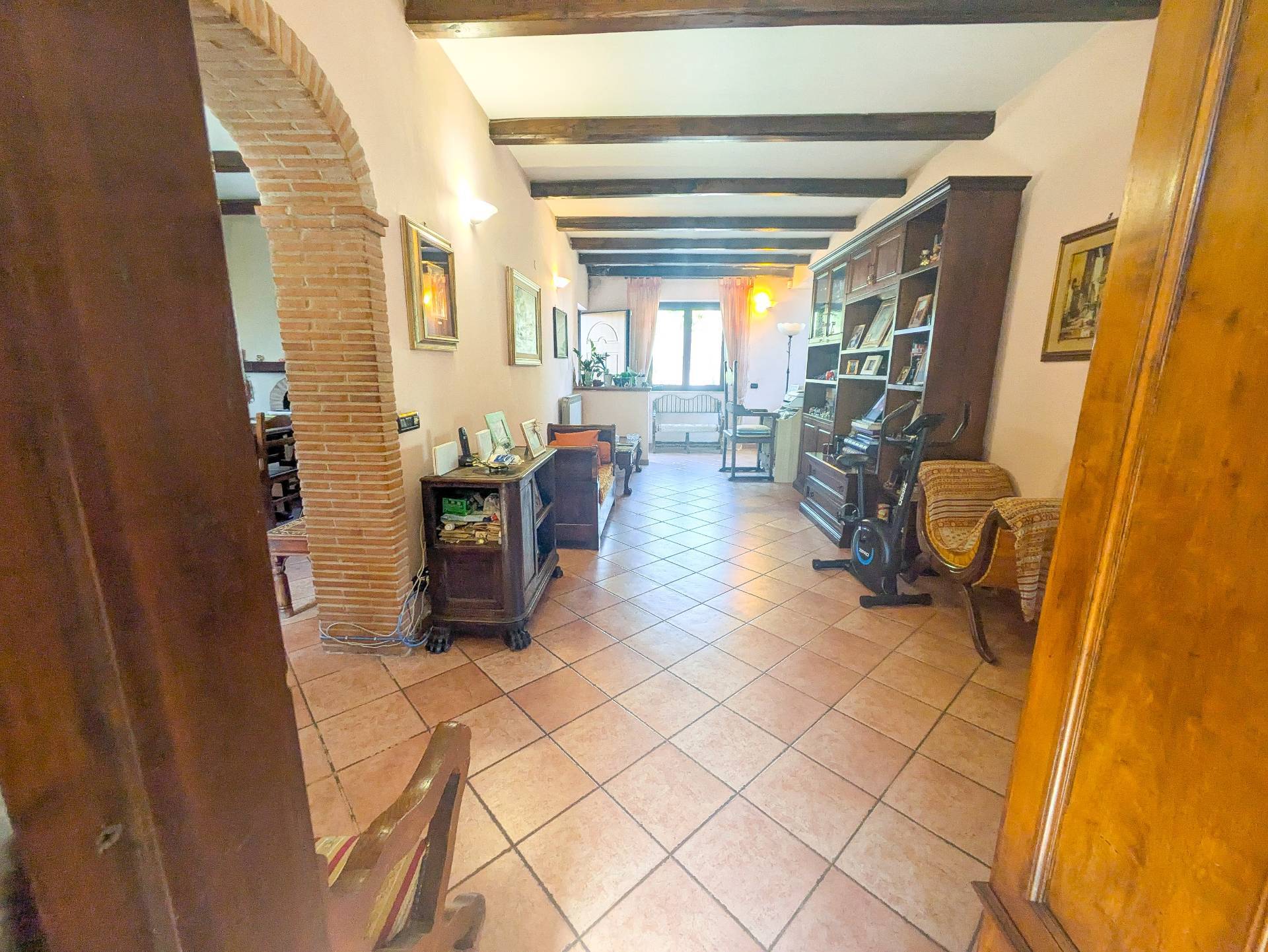 VILLA UNIFAMILIARE in vendita a Genzano di Roma, Colli di Cicerone