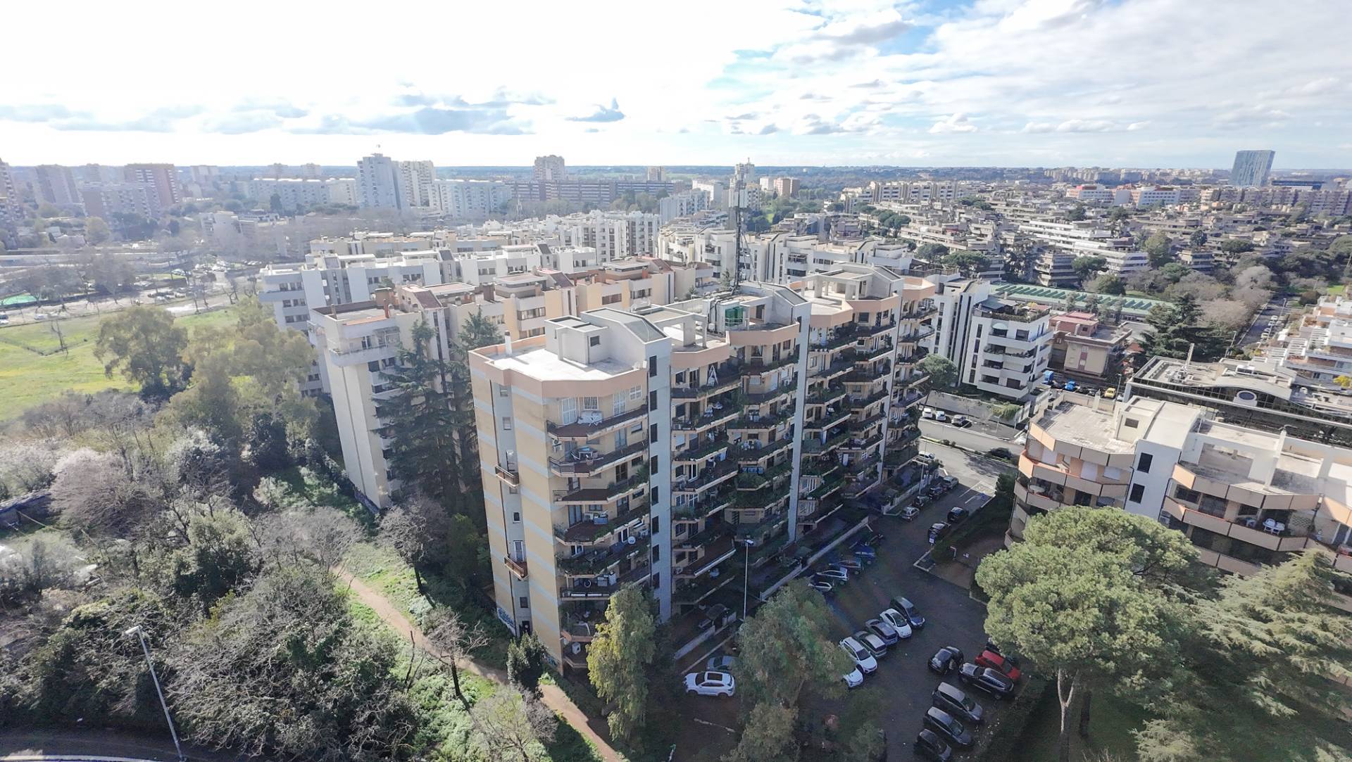 TRILOCALE in vendita a Roma, Eur/Laurentino/Montagnola/Fonte Meravigliosa