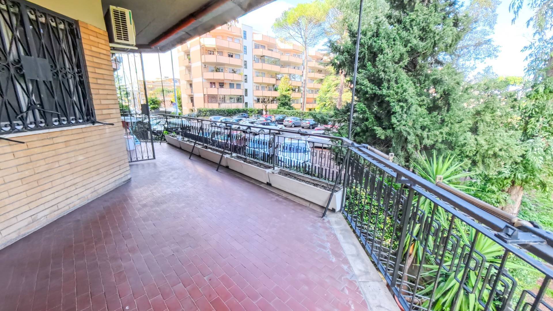 TRILOCALE in vendita a Roma, Eur/Laurentino/Montagnola/Fonte Meravigliosa