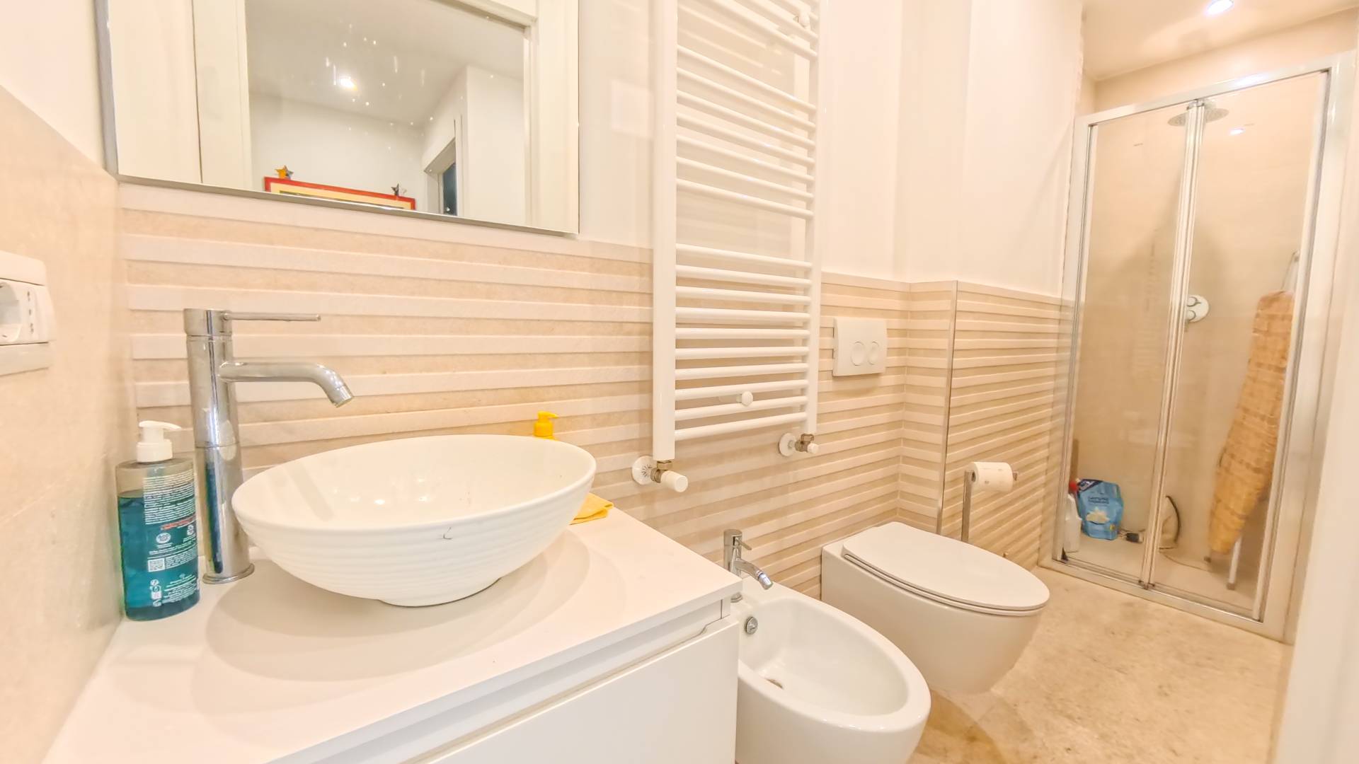 TRILOCALE in vendita a Roma, Eur/Laurentino/Montagnola/Fonte Meravigliosa