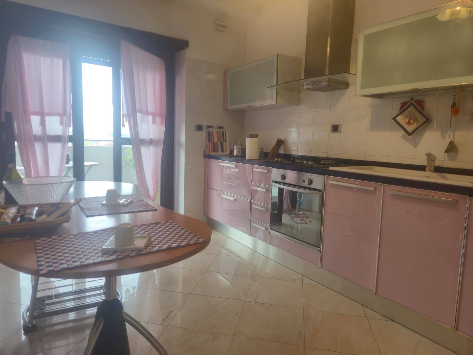 BILOCALE in vendita a Roma, EUR